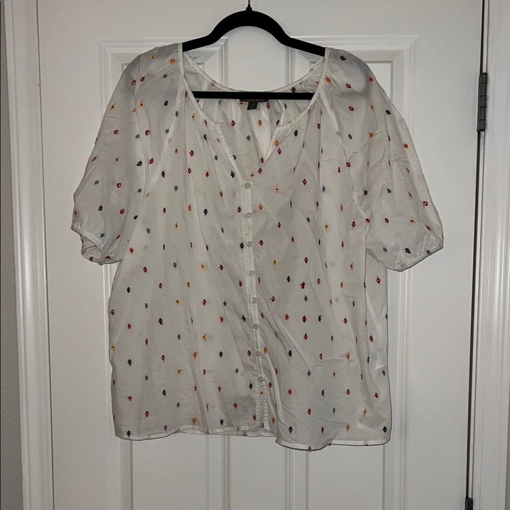 Cute embroidered top for your next rodeo!